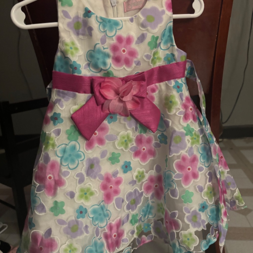 Flower dress - Picture 2 of 2